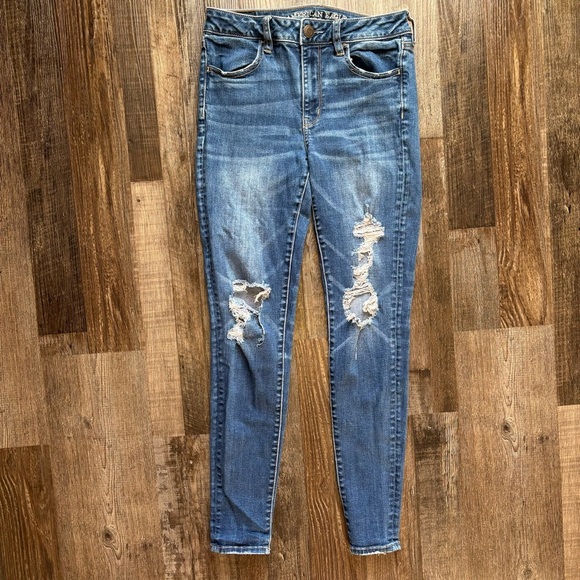 American Eagle Outfitters Denim - American Eagle Women's Distressed Blue Jeans, size 6